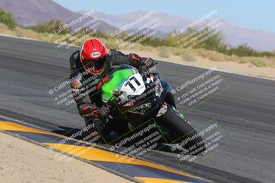 media/Oct-30-2022-CVMA (Sun) [[fb421c3cec]]/Race 10 Supersport Middleweight Shootout/